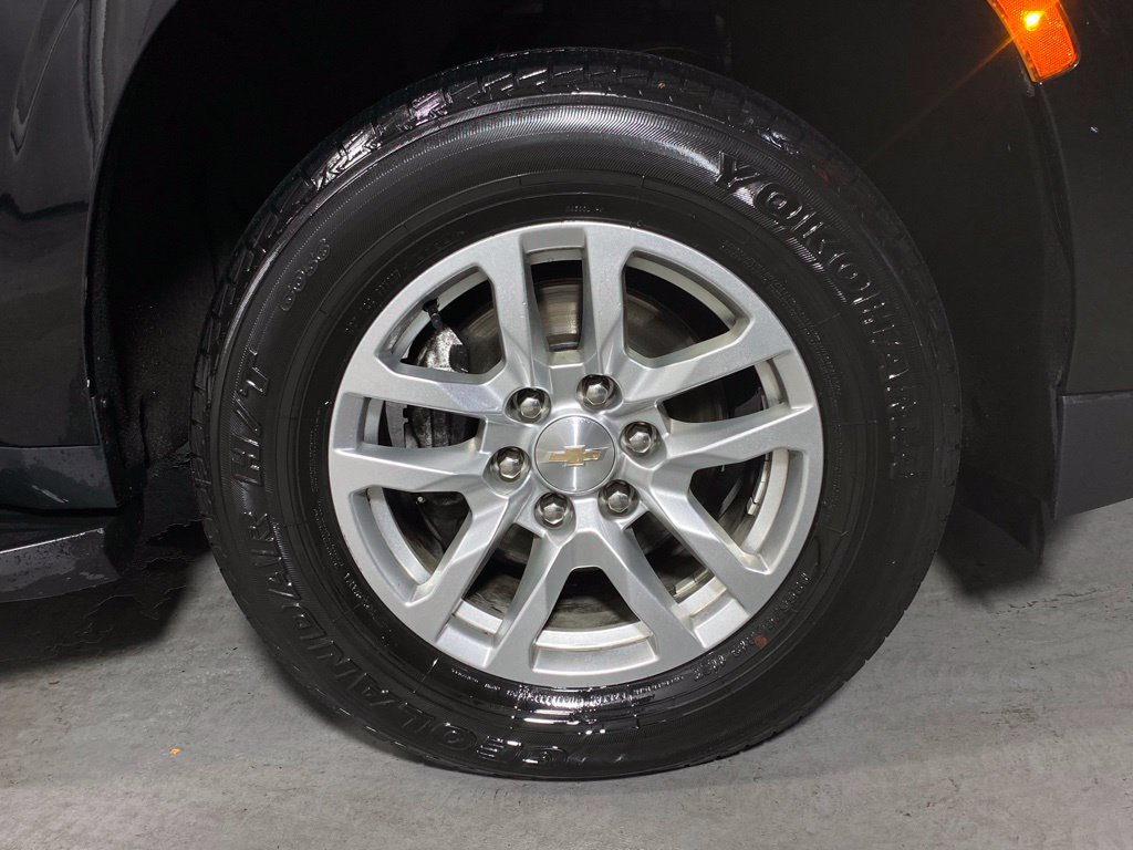 Used 2024 Chevrolet Suburban LS AWD/4WD image 11