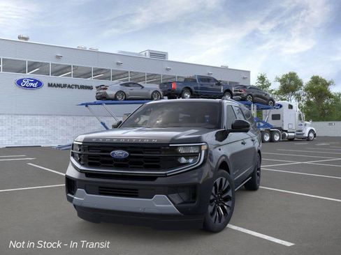 New 2026 Ford Expedition Max Platinum image 3
