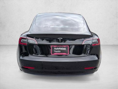 Used 2020 Tesla Model 3 Standard Range image 7