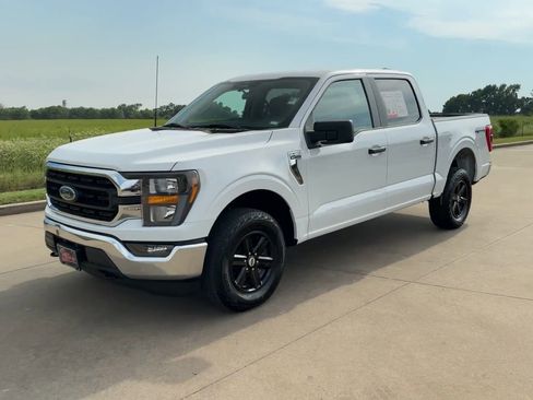 Used 2023 Ford F150 XLT image 4