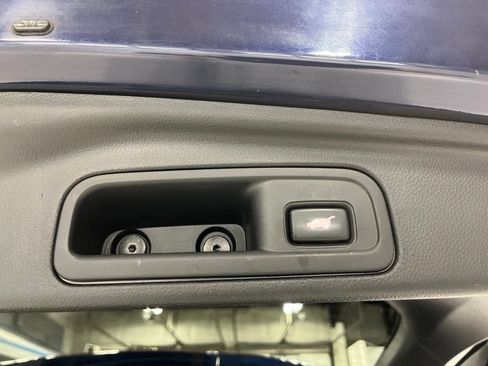 Used 2017 Honda Pilot Touring image 41