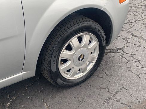 Used 2005 Chevrolet Aveo LS image 9