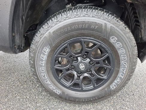 Used 2023 Toyota Tacoma SR5 w/ SX Package image 9