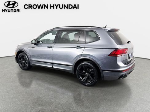 Used 2023 Volkswagen Tiguan SE R-Line FWD image 8
