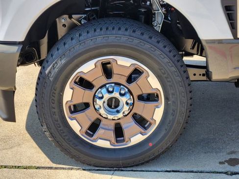 New 2026 Ford F250 King Ranch w/ FX4 Off-Road Package image 10