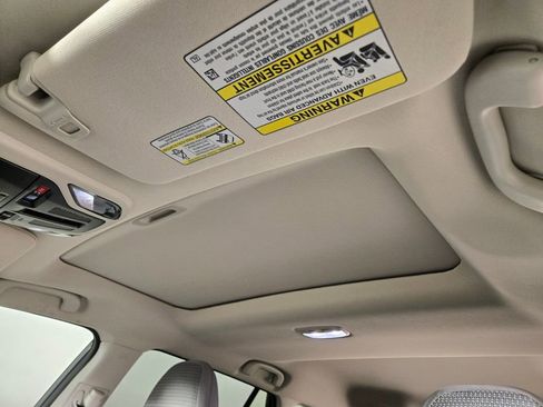 Certified 2025 Subaru Outback Premium w/ Popular Package #1A AWD/4WD image 16