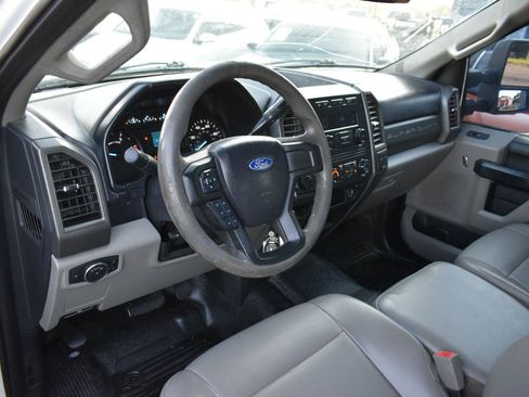 Used 2019 Ford F250 XL w/ Power Equipment Group AWD/4WD image 10