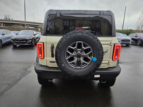 New 2025 Ford Bronco Badlands AWD/4WD image 6