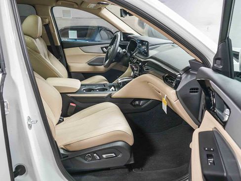 Used 2025 Acura MDX FWD w/ Technology Package image 16