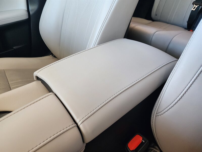 Used 2022 Lexus RX 350L Luxury w/ Accessory Package (Z1) AWD/4WD image 60