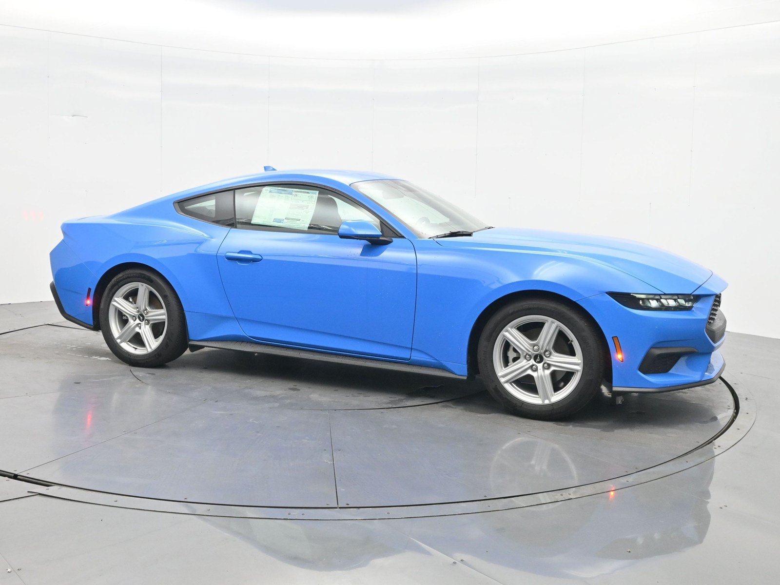 Used 2026 Ford Mustang Coupe RWD image 8