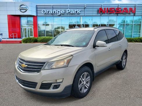 Used 2016 Chevrolet Traverse LT image 4