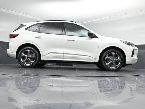Certified 2024 Ford Escape ST-Line w/ Tech Pack #1 AWD/4WD image 45