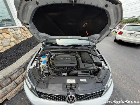Used 2013 Volkswagen Jetta GLI Autobahn FWD image 15