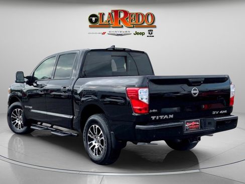 Used 2024 Nissan Titan SV w/ SV Convenience Package image 4