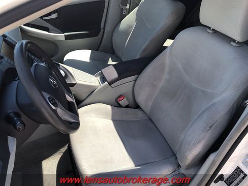 Used 2010 Toyota Prius FWD image 12
