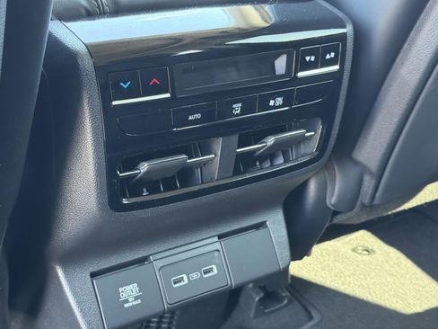 Used 2023 Acura MDX FWD w/ Technology Package image 27