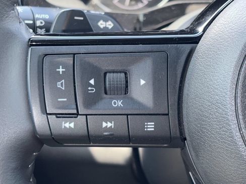 Certified 2024 Nissan Pathfinder SL w/ SL Premium Package FWD image 21