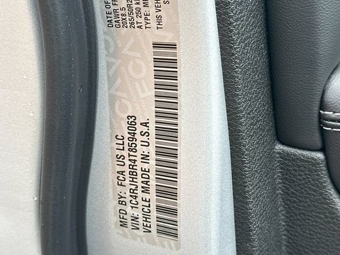 New 2026 Jeep Grand Cherokee Limited w/ Limited Altitude Package AWD/4WD image 27