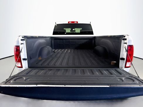 Used 2017 RAM 2500 Tradesman w/ Chrome Appearance Group image 33