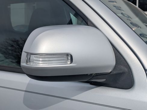 Used 2012 Toyota Tacoma PreRunner image 12