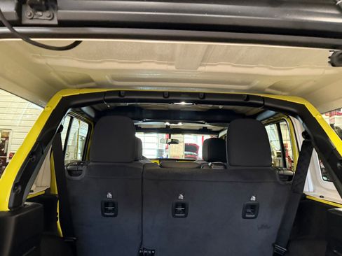 Certified 2023 Jeep Wrangler Unlimited Sport image 25