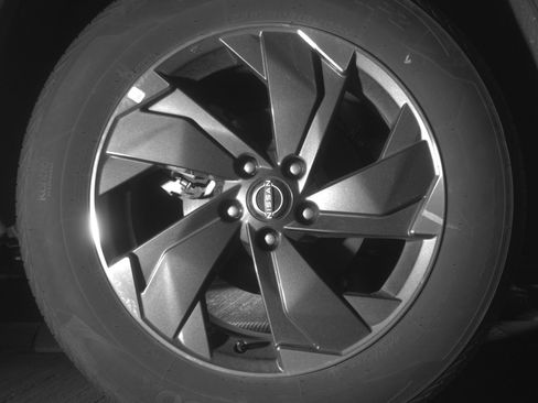 Used 2025 Nissan Rogue SV AWD/4WD image 15