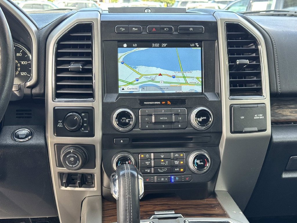 Used 2018 Ford F150 Lariat w/ Equipment Group 502A Luxury AWD/4WD image 24