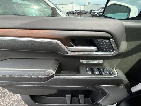 Certified 2025 GMC Sierra 1500 Denali w/ Denali Reserve Package AWD/4WD image 29