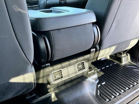 Used 2024 Chevrolet Silverado 2500 W/T w/ WT Convenience Package image 34