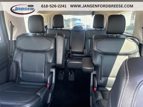 Used 2025 Ford Expedition Platinum AWD/4WD image 13