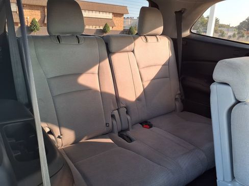 Used 2017 Honda Pilot EX image 19