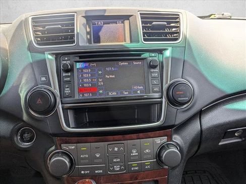 Used 2013 Toyota Highlander Limited FWD image 14