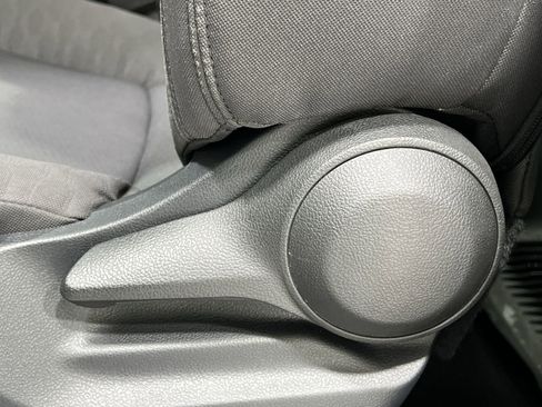 Used 2022 Toyota Tundra SR5 w/ TRD Off-Road Package image 12