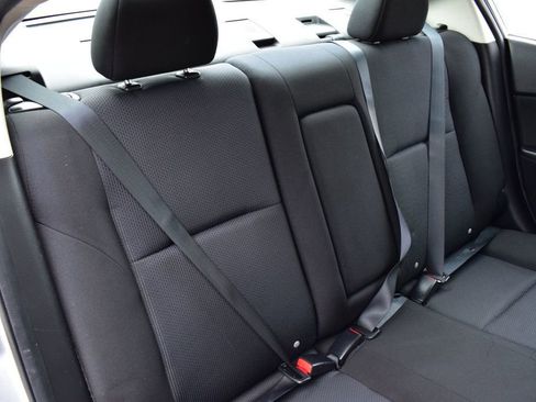 Used 2011 MAZDA MAZDA3 i Touring image 24