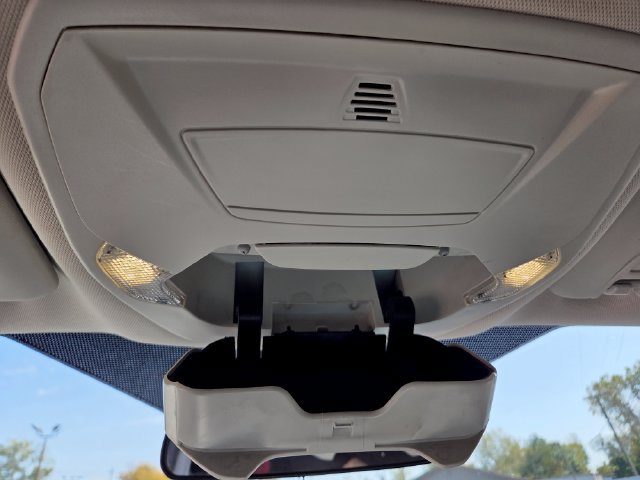 Used 2017 Ford Escape SE FWD image 32