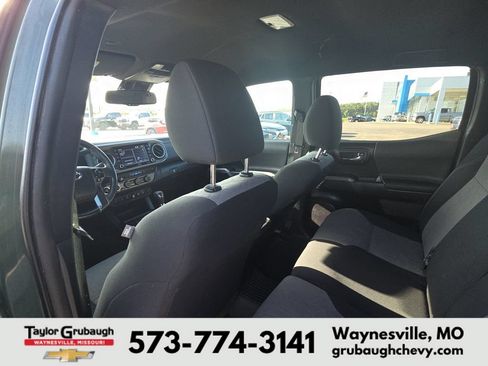 Used 2021 Toyota Tacoma TRD Sport w/ Technology Package AWD/4WD image 28
