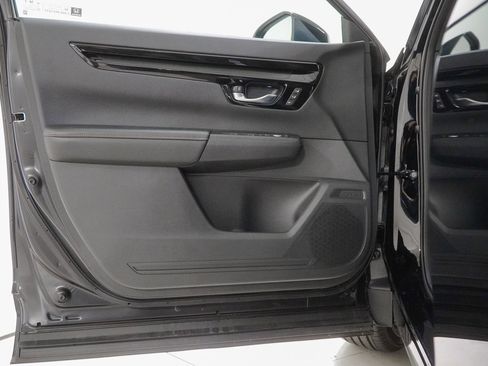 Certified 2025 Honda CR-V Sport Touring image 18