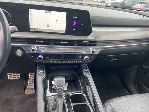 Used 2023 Kia Telluride SX Prestige X-Line image 11