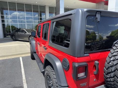 Used 2020 Jeep Wrangler Unlimited Sport image 4