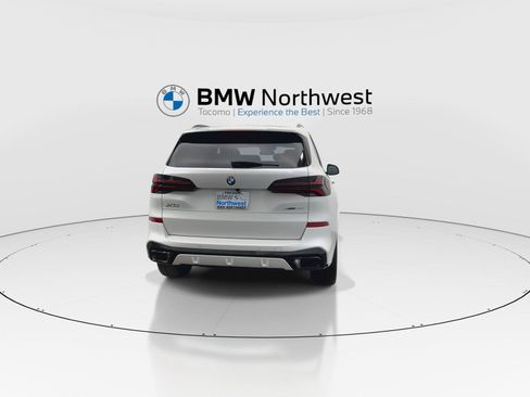New 2026 BMW X5 xDrive40i w/ M Sport Package AWD/4WD image 2