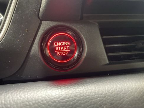 Used 2023 Honda Pilot Touring image 31