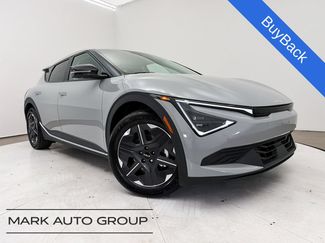 Used 2025 Kia EV6 Light RWD video 1