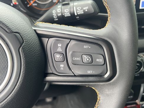 Used 2024 Jeep Wrangler Unlimited Sport AWD/4WD image 27