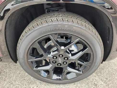 Used 2025 Chevrolet Traverse RS w/ LPO, Floor Liner Package image 23