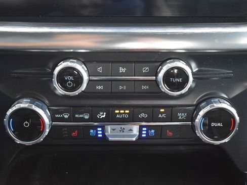 Used 2023 Ford F150 Lariat w/ Equipment Group 502A High AWD/4WD image 34