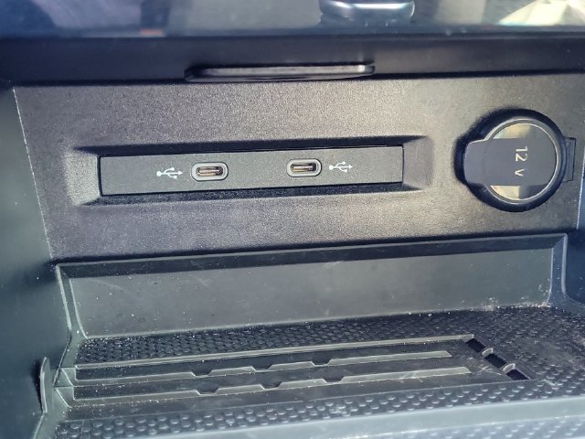 Certified 2026 Volkswagen Taos SE FWD image 25