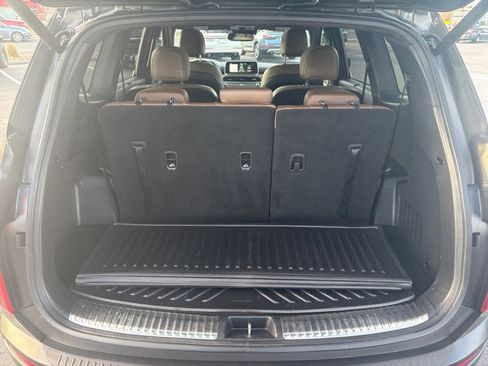Used 2021 Kia Telluride SX w/ SX Prestige Package image 16