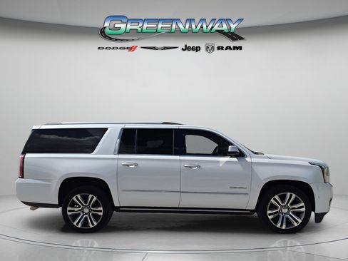 Used 2019 GMC Yukon XL Denali w/ Denali Ultimate Package RWD image 4
