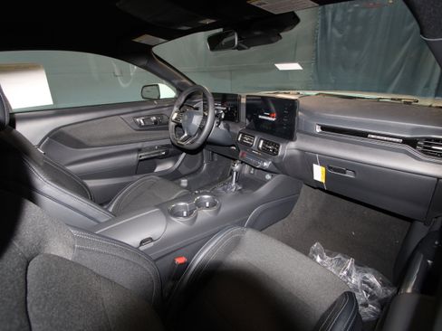 New 2026 Ford Mustang Coupe image 19